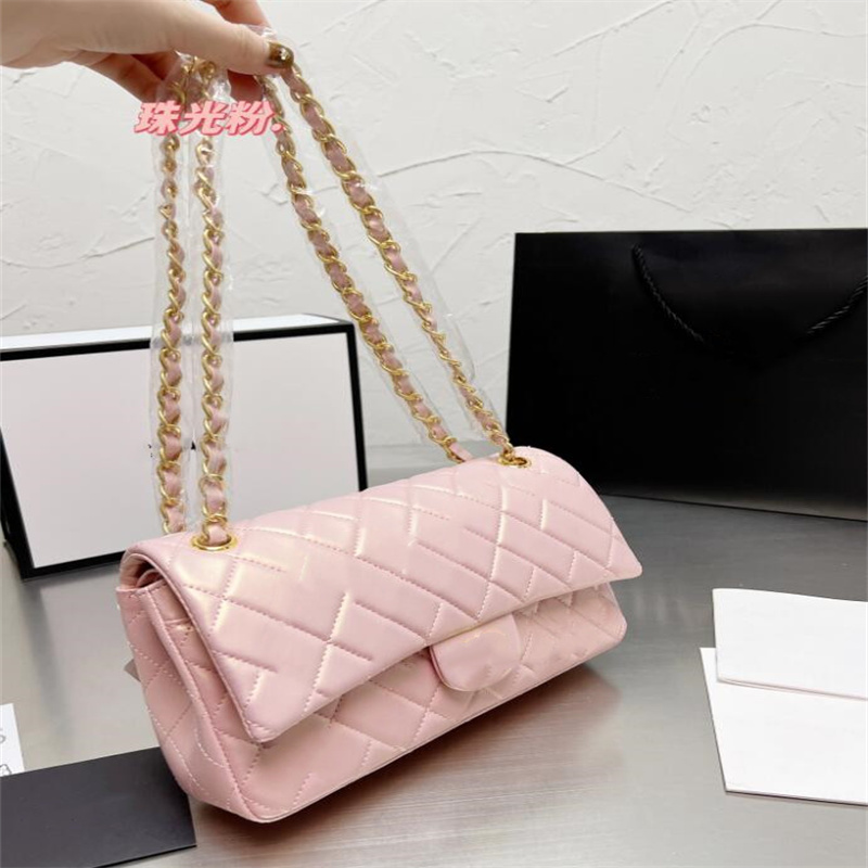 

2022 Designer Handbags pink Women Classic cf Flap Bags Lambskin Leather Quilted Matelasse 25cm Large Capacity Outdoor Fashion Famous Luxury, Silver chain