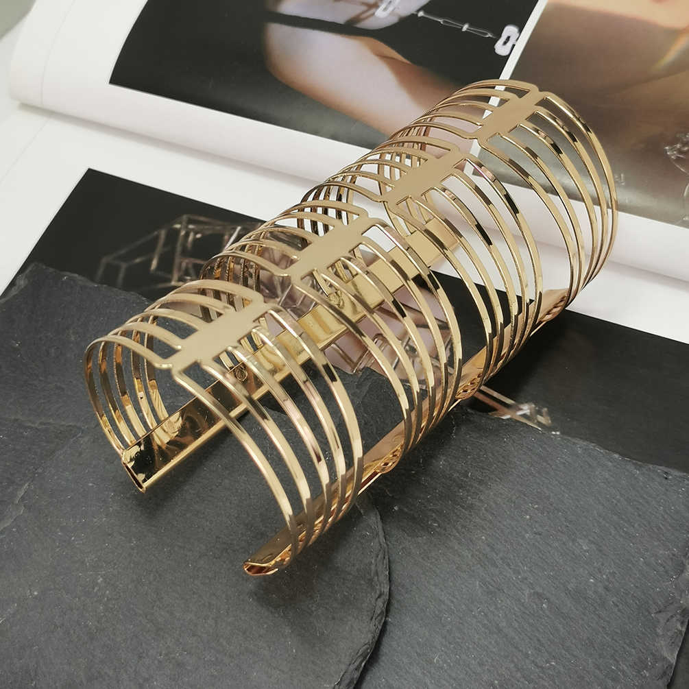 

Alloy Opened Long Cuff Bracelets Bangles for Woman Fashion Big Metal Punk Statement Jewelry Pulseiras 2021 Ukmoc Q0719