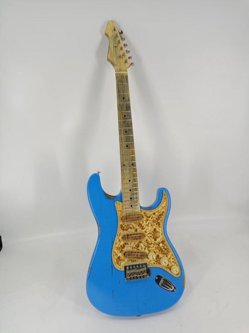 

Left handed electric guitar alder body