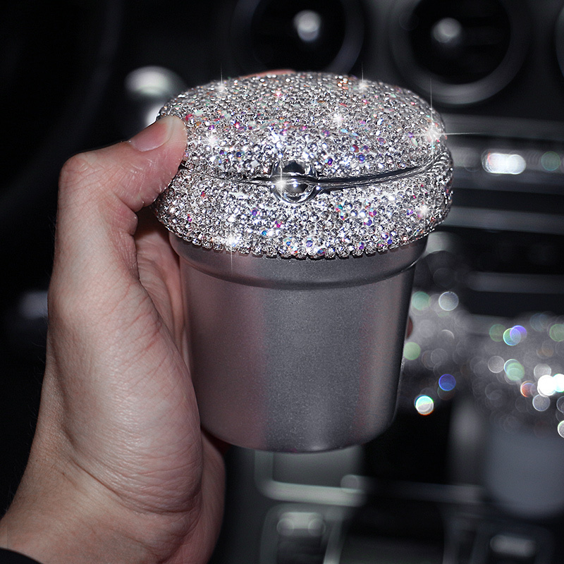 

Car Ashtray with Led Light Lid Bling Diamond Portable for Cup Holder Home Outdoor Interior Women Accessories Luxury Stylish