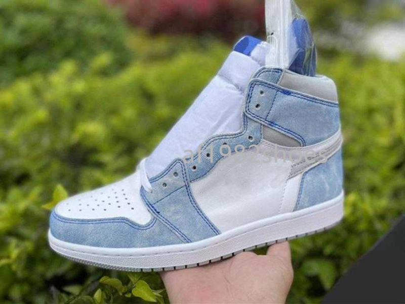 

Mens Womens 1 High OG Basketball Trainers Shoes 1s Hype Royal Light Smoke Grey White Sneakers Junior Outdoor Shoe with box, Blue