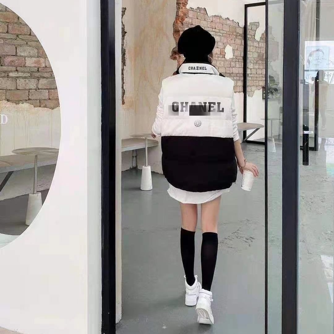 

Autumn and winter season down jacket vest Korean version loose vest coat vest shoulder fashion casual back print black and white two colors, Black;white
