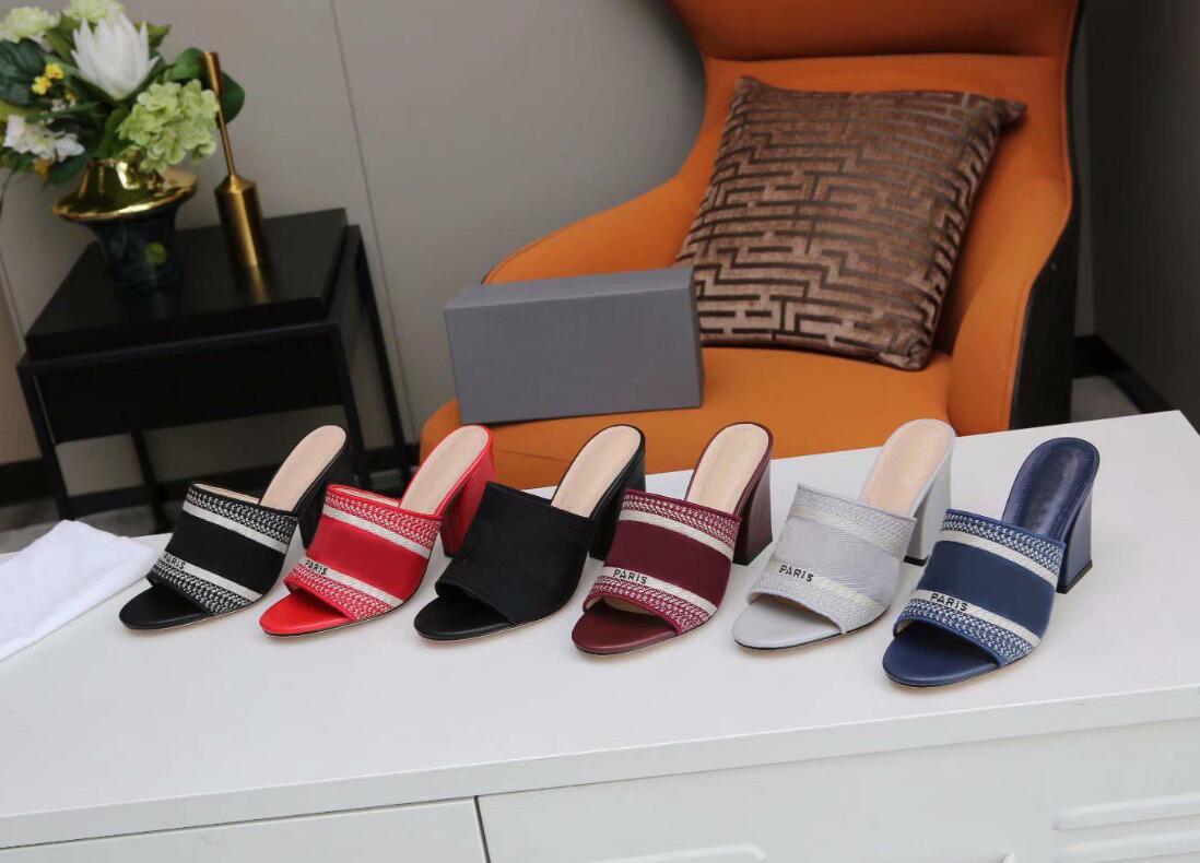 

Newest Summer Womens High Heels Slippers Striped Sandals Ladies Casual Scuffs Block Heel Sandals Outdoor Shopping Letters Slippers Box
