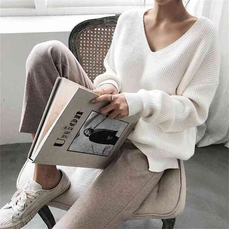 

Autumn Winter Pullover Women Loose Korean Style V Neck Sweaters Ladies Harajuku White Pull Knitted Sweater Top Femme 210525