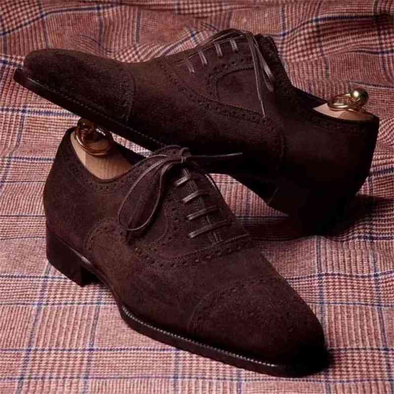 

High Quality est Fashion Men's Dress Shoes Classic Brown Faux Suede Premium Brogue Casual Zapatos De Hombre AG006 210907