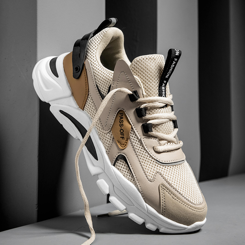 

Newest Soft bottom Mens Womens Running Shoes Light Up Zapatos platform Women Men Sneakers Sports Trainers Athletic Lacquer bright Chaussures Wholesale 39-44, Box