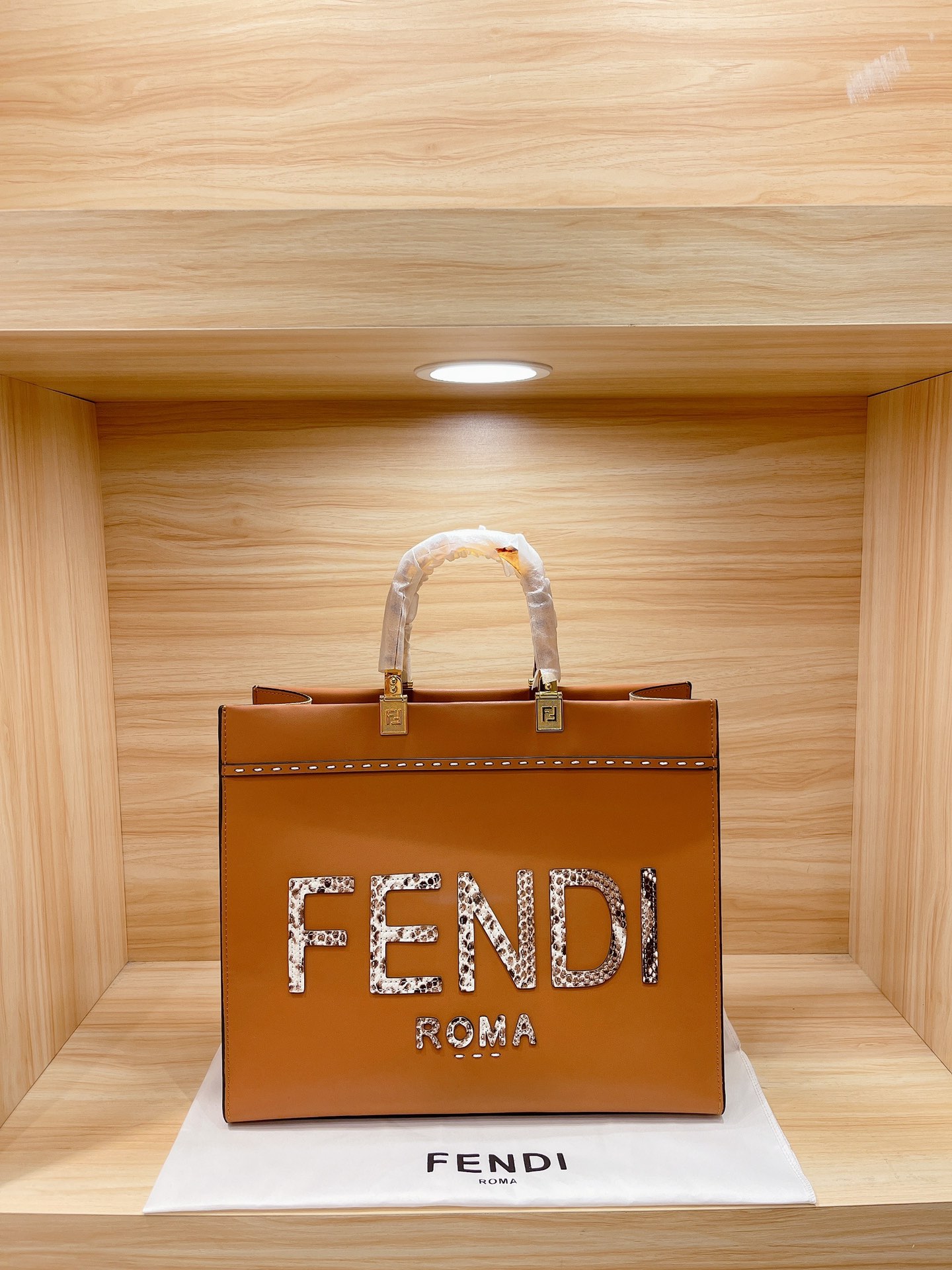 

Women's FENDI Designer bags purse wallet crossbody Sunshine shopper tote Bucket bag Luxury Saddle handbag messenger handbags
