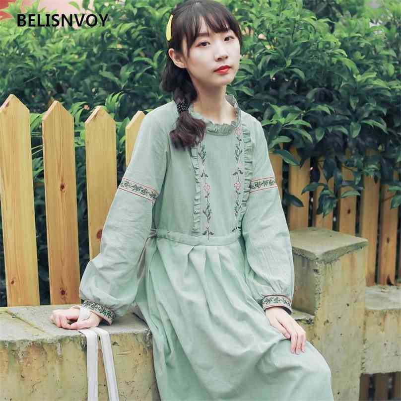 

Japanese Mori Girl Autumn Spring Women Midi Dress Floral Embroidery Elegant Cotton Linen Pleated Plus Size 210520, Clear