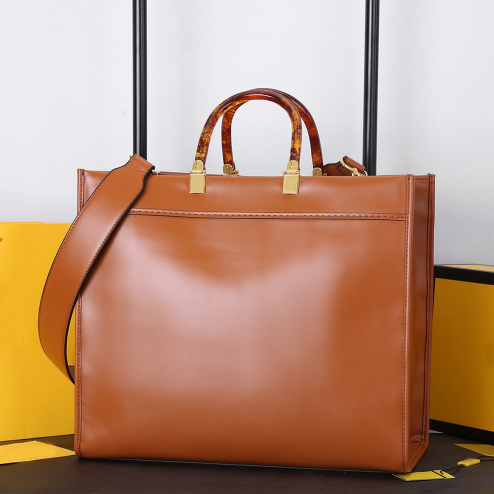 

Brown Luxurys Designer Handbags Tote Bags top leather material large capacity crossbody Bag Men Women universal classic style pouch