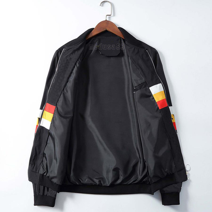 

2021 hot Mens jacket designe hoodies letter parka Spring and Autumn Coat Hooded Zipper Panelled Epaulet bomber motorcycle Bomber Jacket