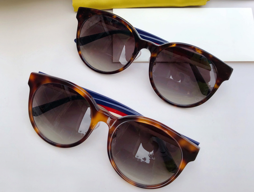 

Havana Brown Shaded Oval Sunglasses 0416 Women Fashion Sunglasses with Case Box, White;black