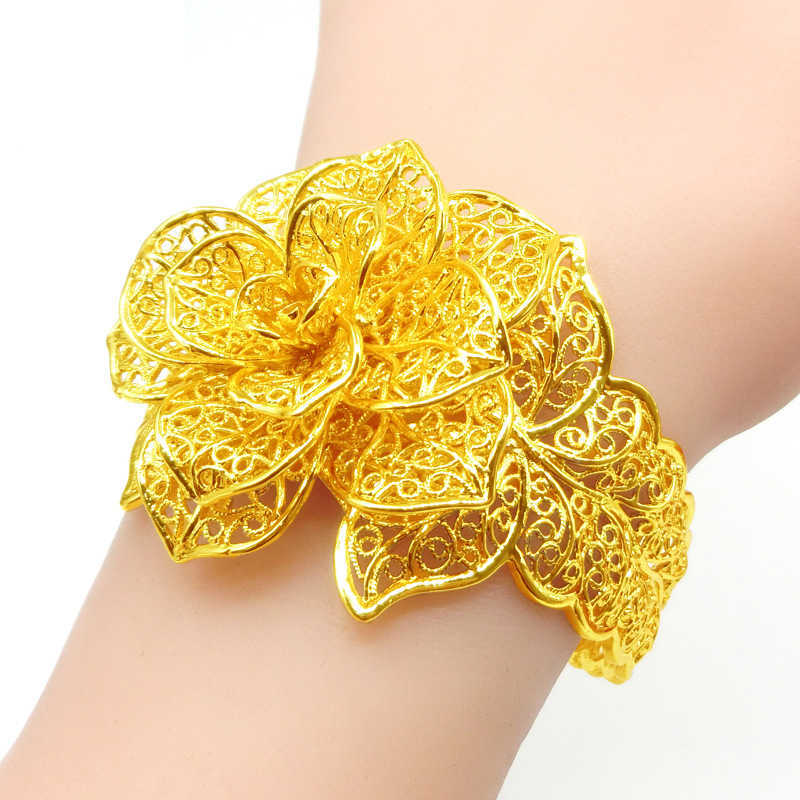 

Luxury Bangles 24k Gold Filigree Big Flower Cuff Bangle for Women Q0720