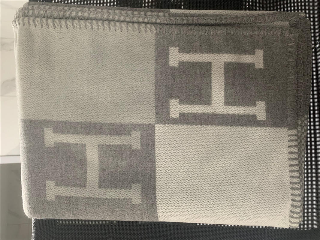 

Household Wool Letter Blankets Thickened Warm Nap Office Car Sofa Blanket Winter, 130x180cm