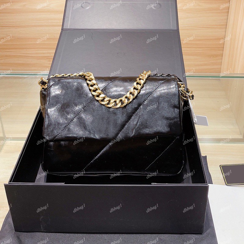 

2021 Fall Winter 19 Series Classic Flap Bags France Lady Quilted Chian Totes Large Capacity Women Calfskin Leather Outdoor Sacoche Street Purse Handbags 26C, Black