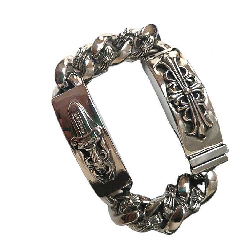 

Fashion CH crosin Hearts/chrome Net red ch Crowe bracelet, personality, tiktok, titanium, steel, classic cross, jewelry, and vibrato. design, Golden;silver