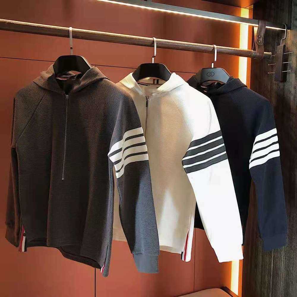 

High quality 1:1 hoodie spring classic slit versatile college style half zipper hooded Pullover Top, White