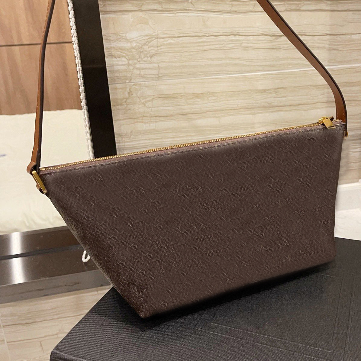 

Luxury Designer Brand Fashion Shoulder Axillary Bags Handbags High Quality Women chain letter lady phone bag wallet purse vintage totes cross body Metallic cool, No bags