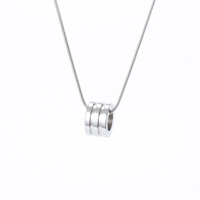 

Fashion Women's Designer Jewelry Black Ceramic Pendant Necklaces Stainless Steel Men's Necklace Gold Chain Party Pendants