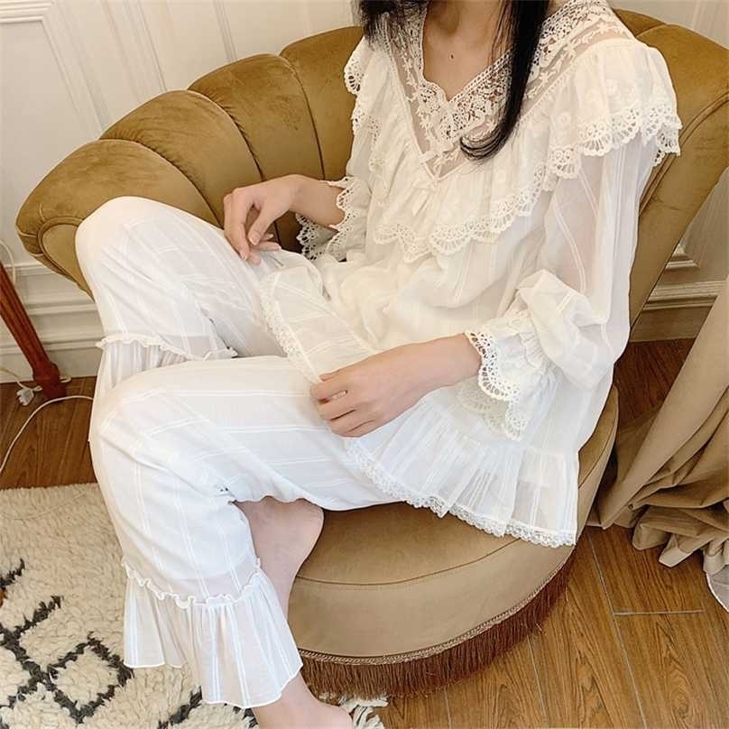 

Women' Lolita Princess V neck Pajama Sets.Ruffle Lace Tops+Long Pants.Vintage Ladies Girl' Pyjamas Set.Sleepwear Loungewear 211109, Shorts sleeve