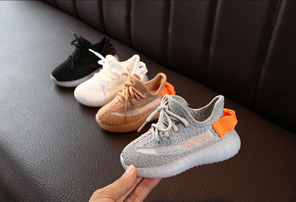 

Baby Kids Designer Sneakers Hiphop Brand Kanye West or Boys Girls Teens Active Breathable Running Shoes Eur 22-35