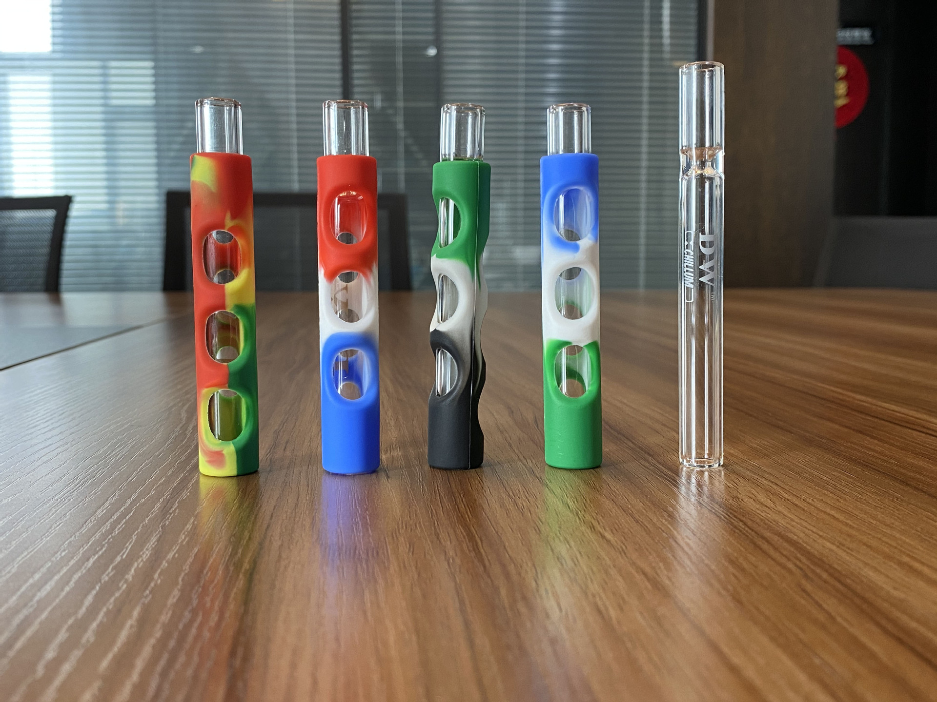 

Silicone Smoking Glass Pipes Color Ultimate Tool Tobacco Pipe Oil Herb Hidden Bowl Multi Colors