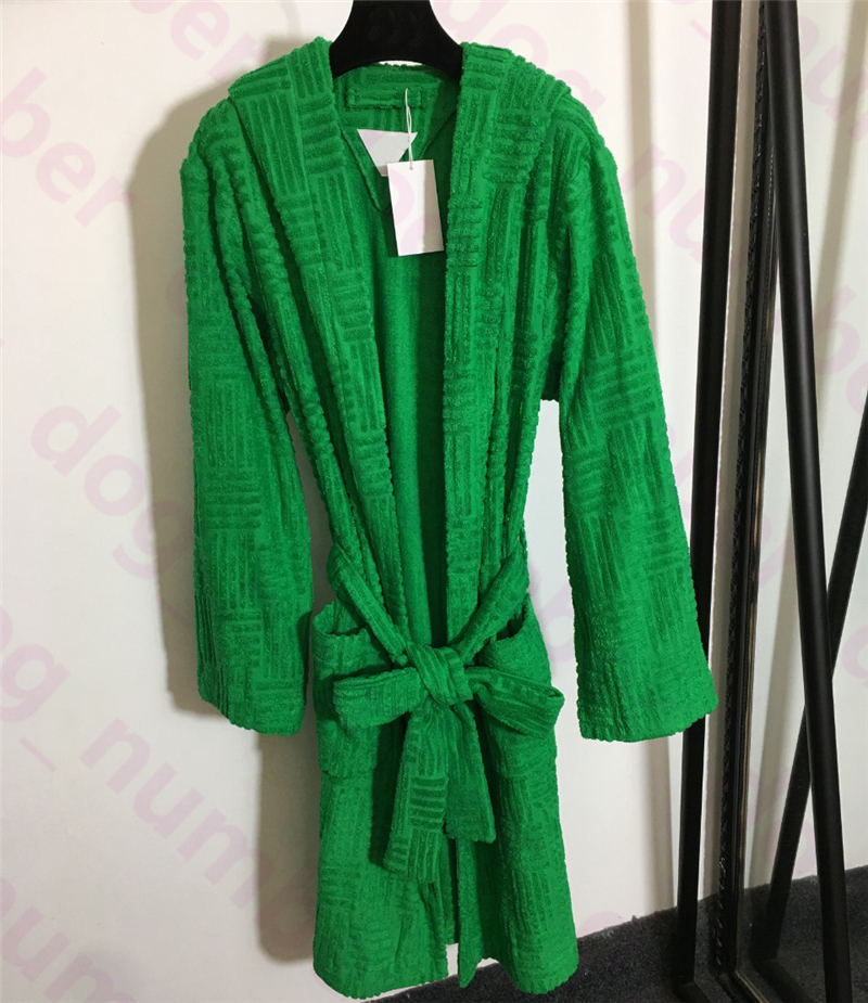 

New Towel Jacquard Bathrobe Vintage Loose Casual Hooded Bath Robes Autumn Winter Warm Green Dressing Gown Womens Long Sleeve Pocket Bathrobes
