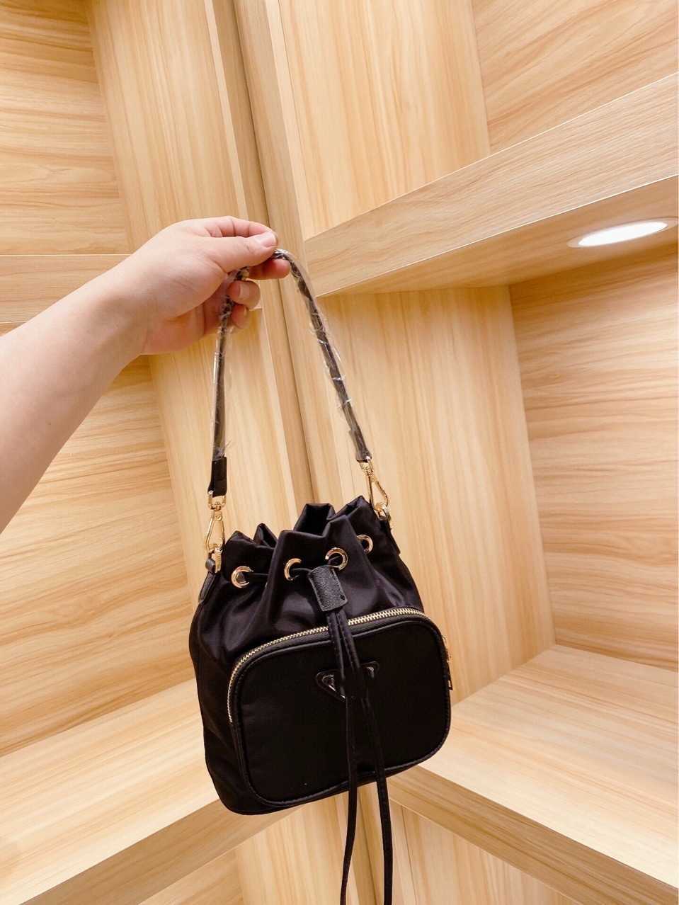 

Women Luxurys Designers Bags 2021 designer handbags Multi Pochette Crossbody Bag Zhouzhoubao123 Louisbags_18 Hanghhangbag Summer bucket OM6O