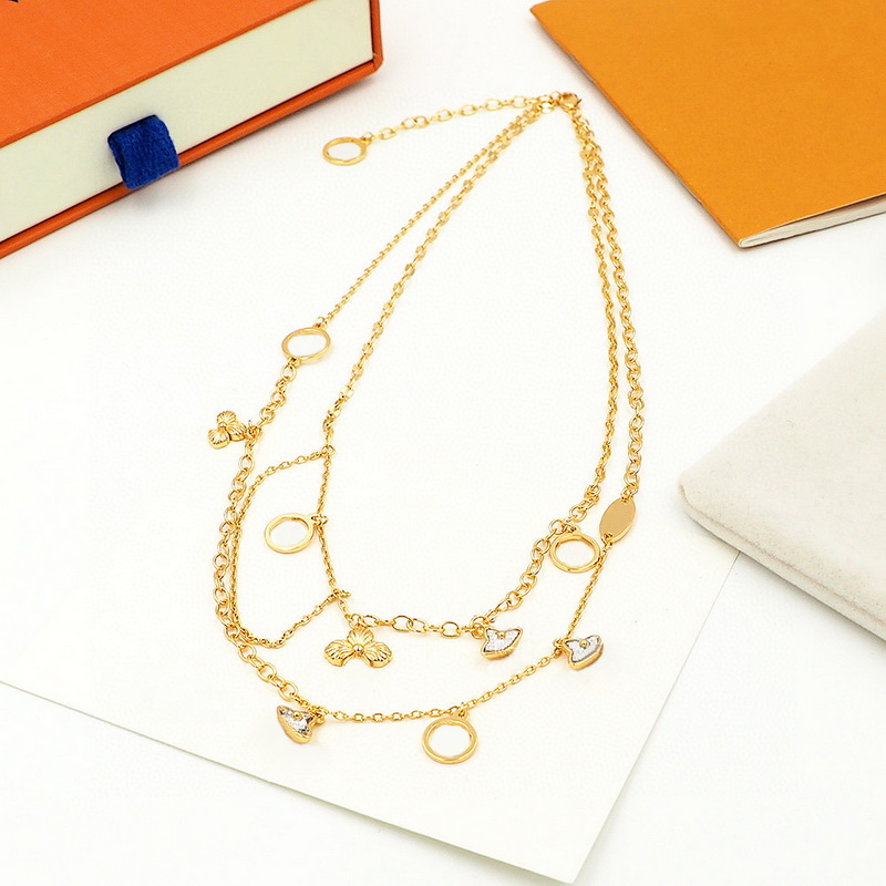 

Europe America Fashion Jewelry Sets Lady Womens Gold-color Metal Engraved V Initials Flower Charms Strass Necklace Bracelet Earrings M68375 M68374, No original box