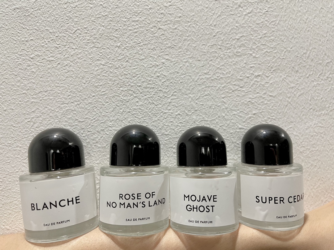

BYREDO Perfume 30ml SUPER CEDAR BLANCHE MOJAVE GHOST Rose Of No Mans Land high Quality EDP Scented Fragrance 4pcs a Set Fast Delivery
