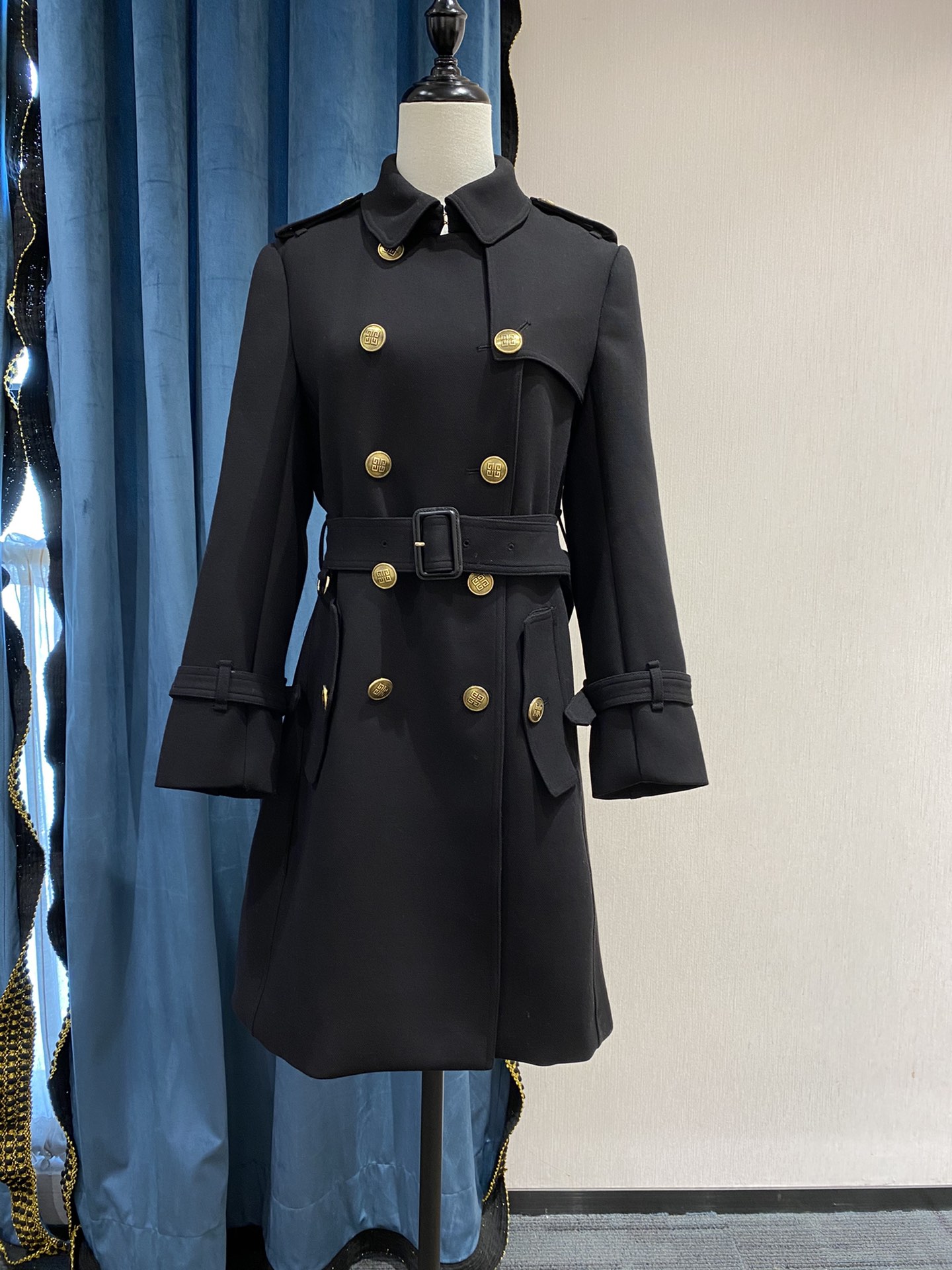 

21 year new button stand collar slim coat temperament women' style, Black
