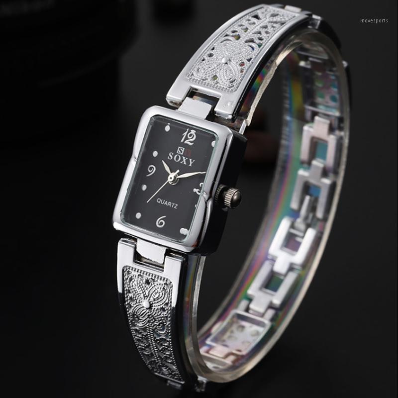 

Women's Fashion Flower Hollow Gold Bracelet Watch Three Pin Digital Square Dial Waterproof Quartz Wristwatches