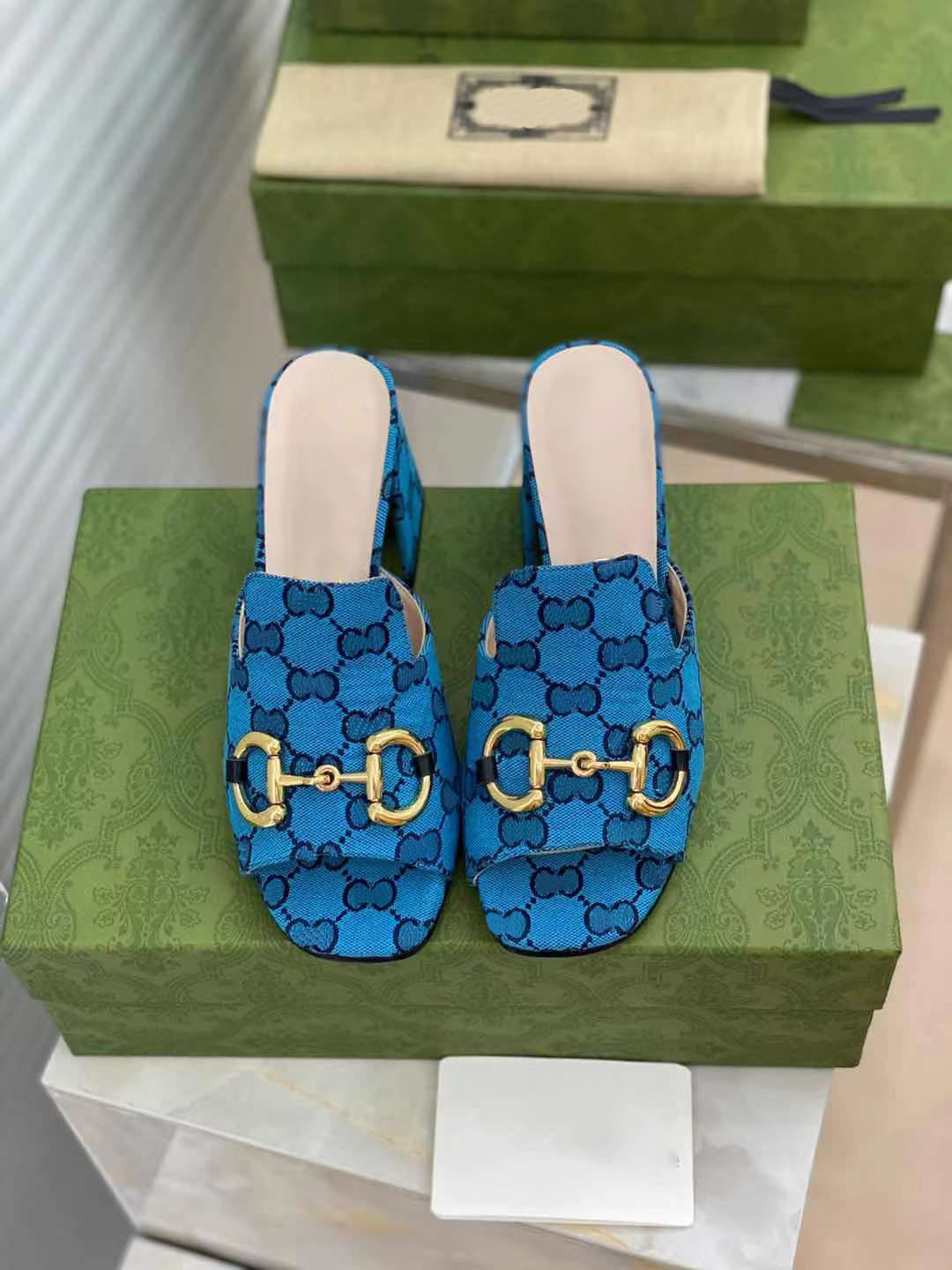 

Classic designer style thick heel slippers women's hand embroidered leather sole exquisite full package size 34-41, Fuchsia