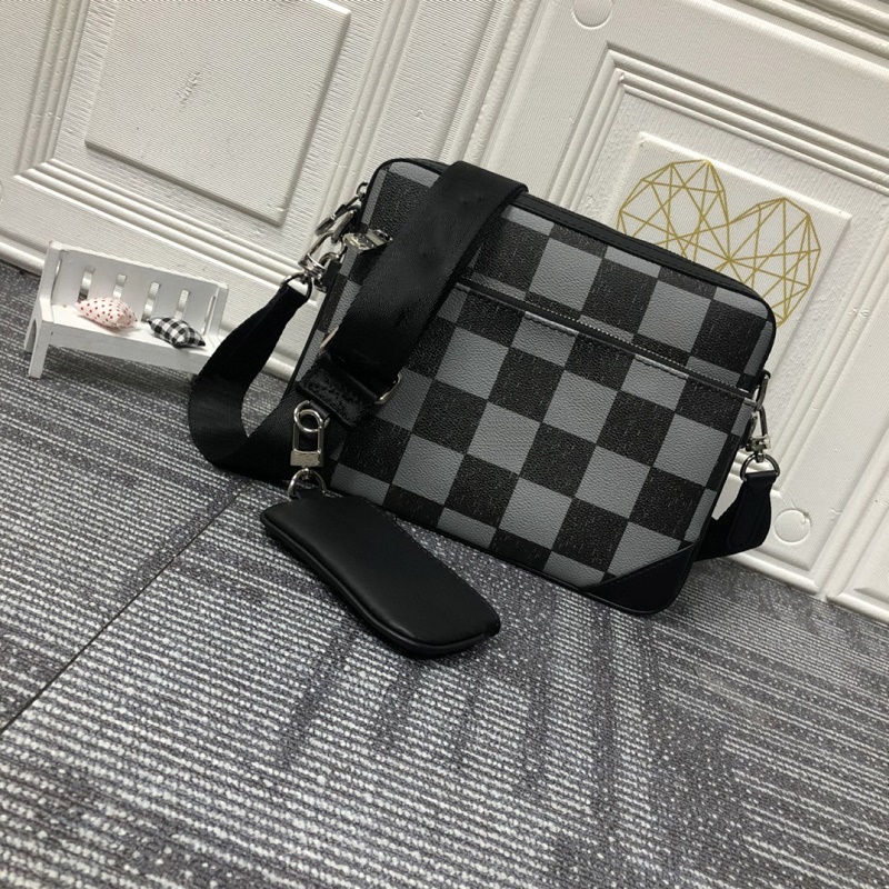 

Fashionable ClassicMessenger Bags Men mailman packing paper leather canvas designer luxury one-shouldered inner compartment hand-held 28-18-7CM 944613
