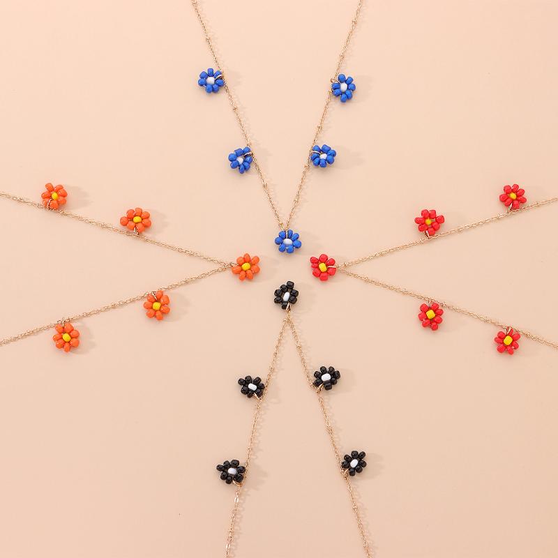 

Chains Luxury Colorful Daisy Flowers Bead Pendant Chain Choker Necklace For Women Boho Creative Design Charm Elegant Trend Jewelry Gift, Silver
