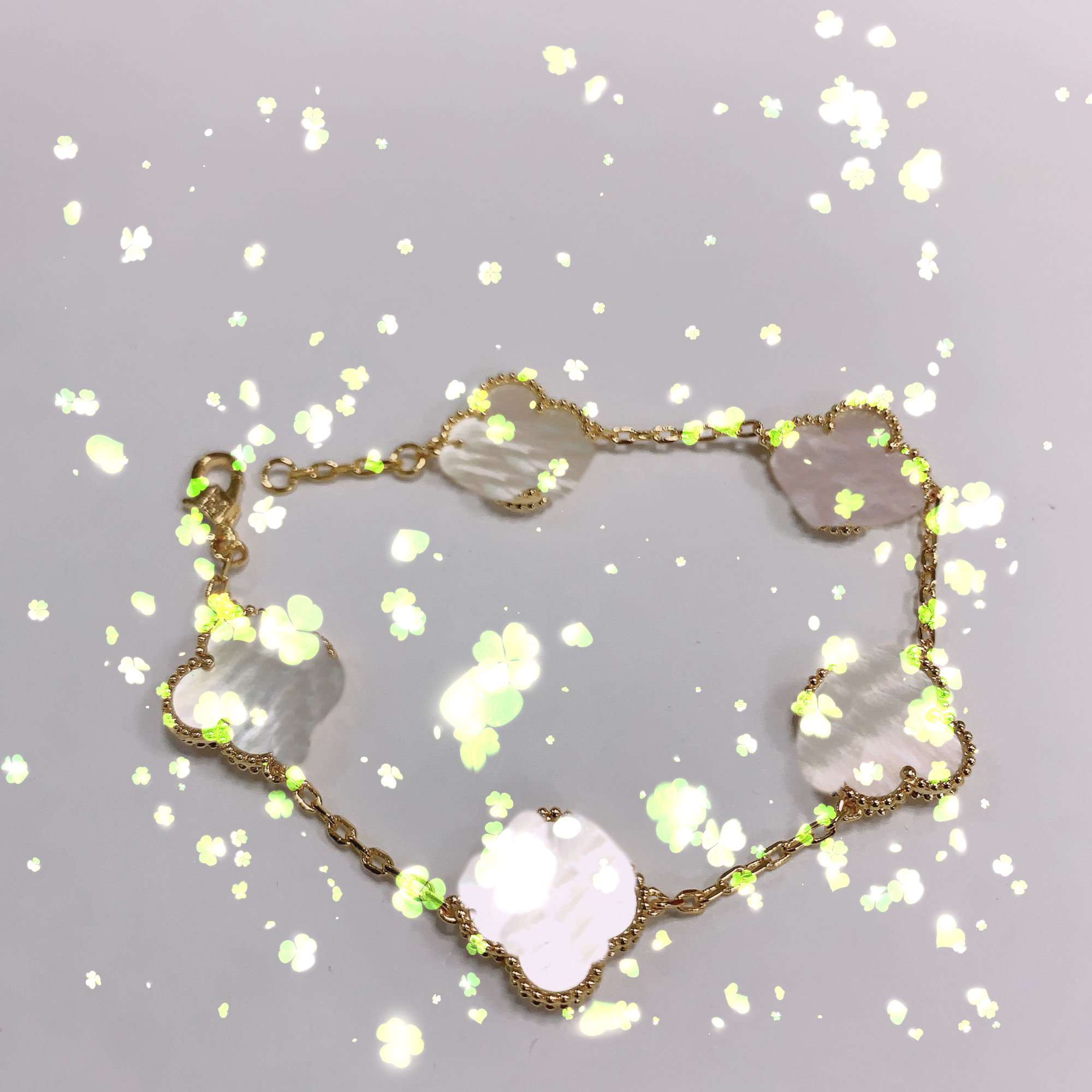 

[With box] Ladies love rings Van pendant Necklaces Cleef Screw Bracelet Party Wedding Couple Gift Love Bracelet Fashion Luxury Designer cart, Golden;silver