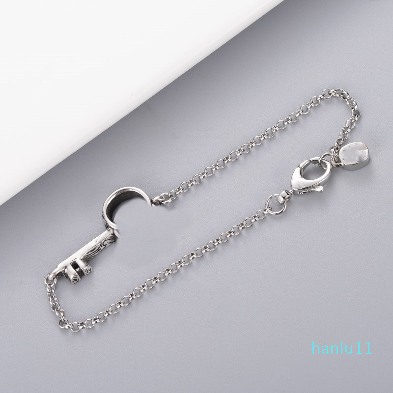 

luxury- New Fashion Couple Bracelet Creative Retro Keychain Bracelet High Quality Silver Plated Material Bracelet Jewelry Supply
