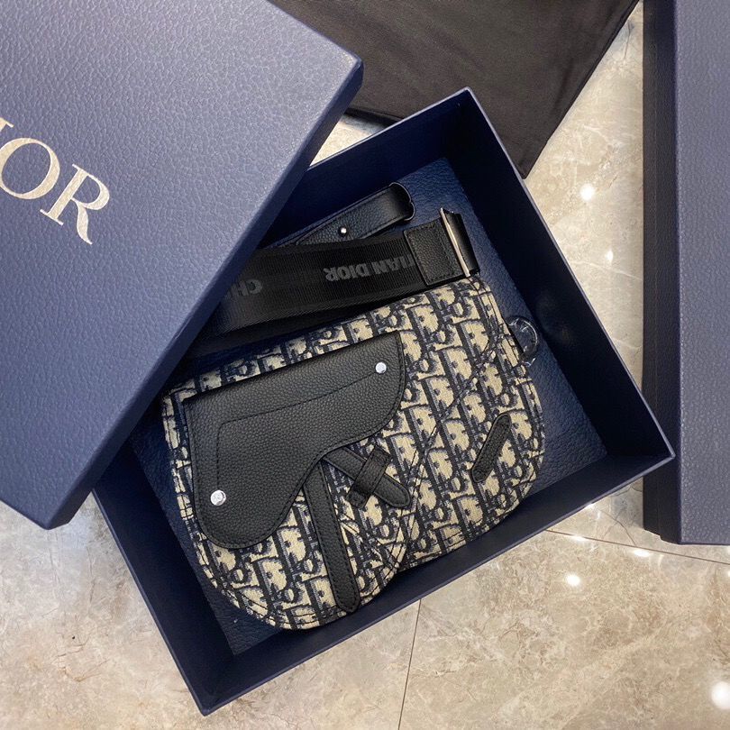 

CD New Retro old flower men's saddle classic printing versatile straddle shoulder women's fashion chest bag wallet