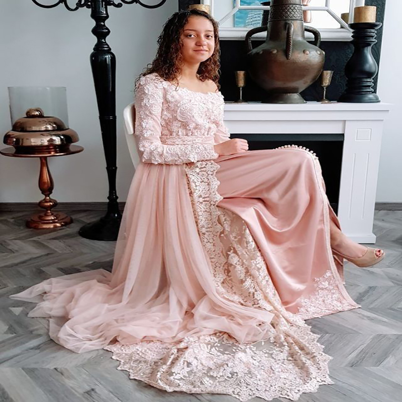 

Elegant Pink Dubai Evening Dress With Long Sleeve Kaftan Morrocan Formal Party Dresses Muslim Prom Gown 2021 Lace Robe De Soirée Mariage Formales Vestidos Fiesta, Royal blue