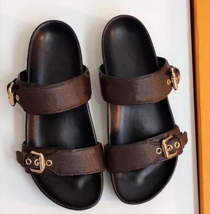 

2021 Designer Leather Women's Sandals Casual Shoes slippers Beach Classic BOM DIA FLAT MULE 1A3R5M Cool and stylish slide 2 straps adjusted gold buckle summer with box, Brown