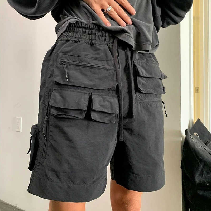 

Men' Travis Scott whoisjacob Cargo Shorts, Black