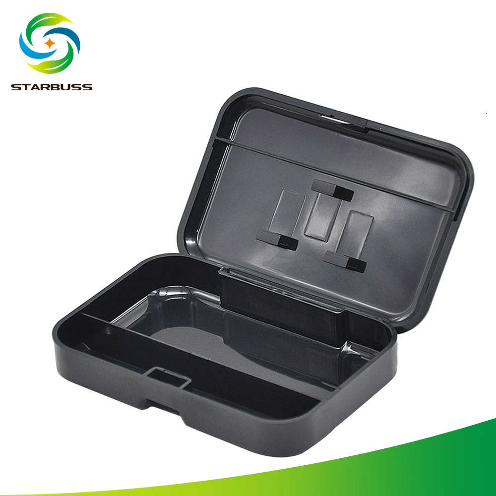 

Cigarette case multi-function is light and practical. The storage box can carry plastic cigarette case