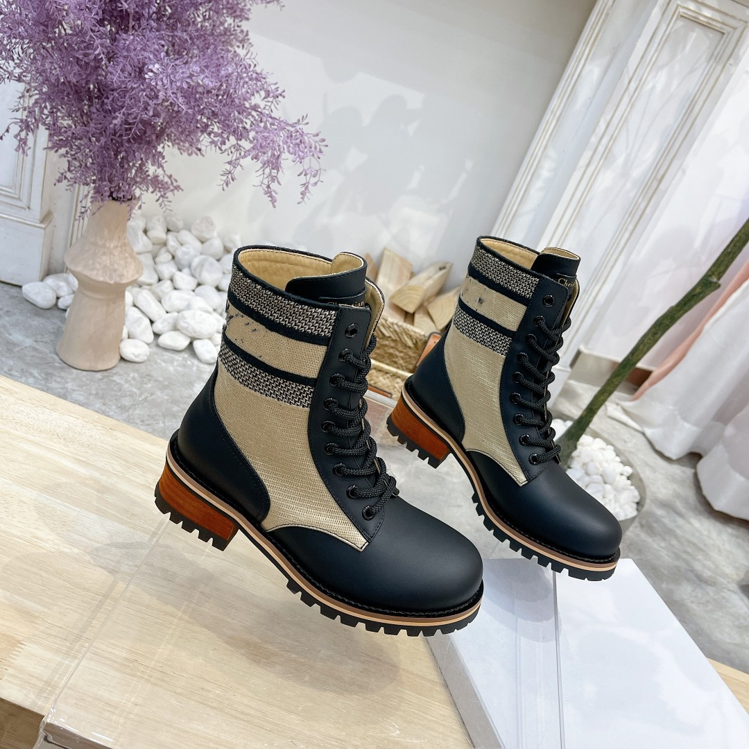 

Thick-soled boots women's 2021 leather lace-up locomotive short tube thick-heel fashion knight boot size 35-41, Box