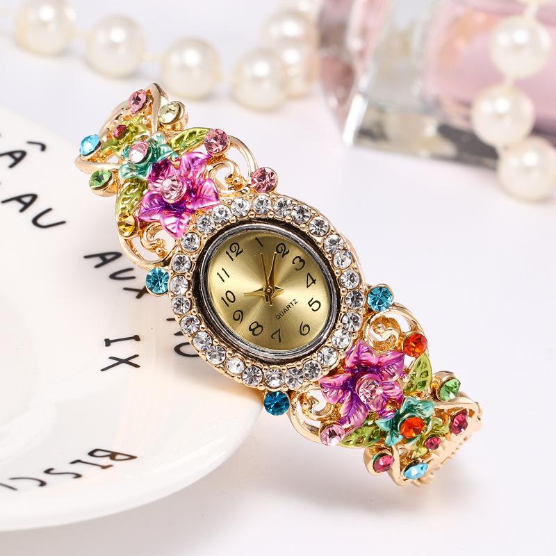 

Wristwatches Flower Diamond Bangle Watch For Women Design Bracelet Colorful Women's Wristwatch Retro Round Dial Dress Clock Montre Femme, Tx0123d1