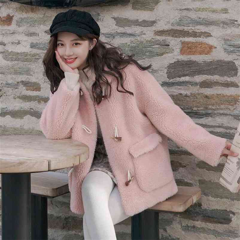 

Women Autumn Winter Korean Thick Horn Button Pocket Lamb Fur Outwears Vintage Warm Plus Size Faux Jacket Coat 210519, Pink