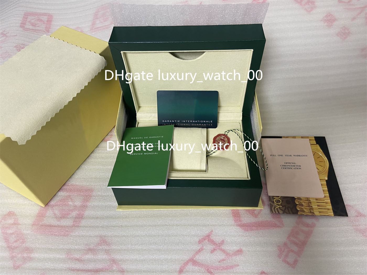 

Luxury high quality watch box super AAA + original wooden dark green gift box Rolex watch boxes 0.8kg card brochure certificate handbag label watch accessories