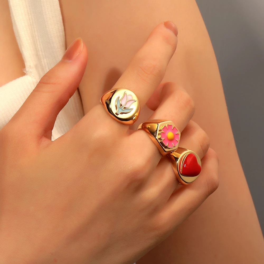 

Oil Paint Romantic Heart Couples Ring Flower Fashion Metal Plated Waterproof Donuts Ring Anniversary Jewelry Gift Bijoux Femme
