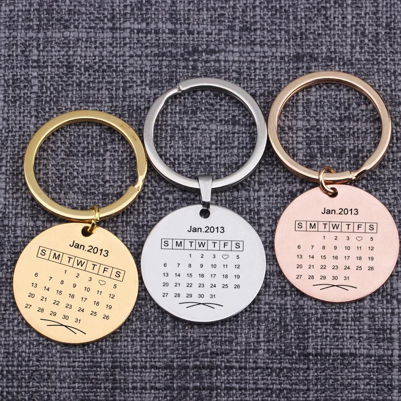 

Keychains Customized Date Personality Key Ring Memorial Wedding Memory Anniversary Keytags Bag Charms Pendant Keyrings