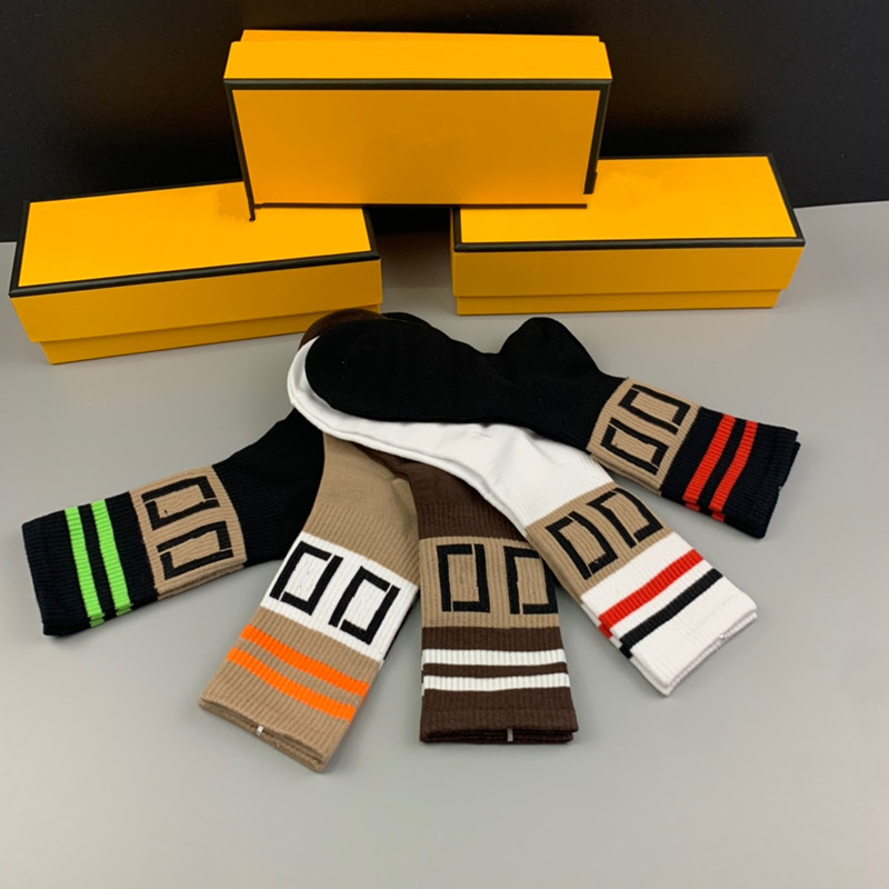 

21SS NEWEST Cotton Long Socks Stockings For Women and Men Designer Autumn Winter Mens Ladies Soft Warm Letters Printed Sock High Quality Stocking 5 Colors with BOX, 5 colors as pics