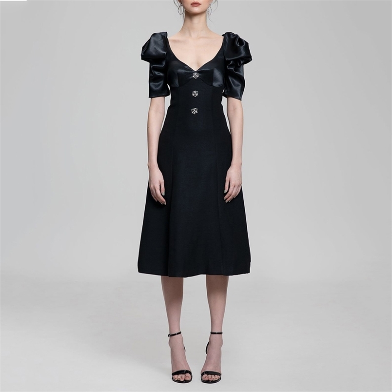 

Women Summer Elegant Fashion Long Dress Black Velvet Short Puff Sleeve Crystal Button Sexy Celebrity Party 210525