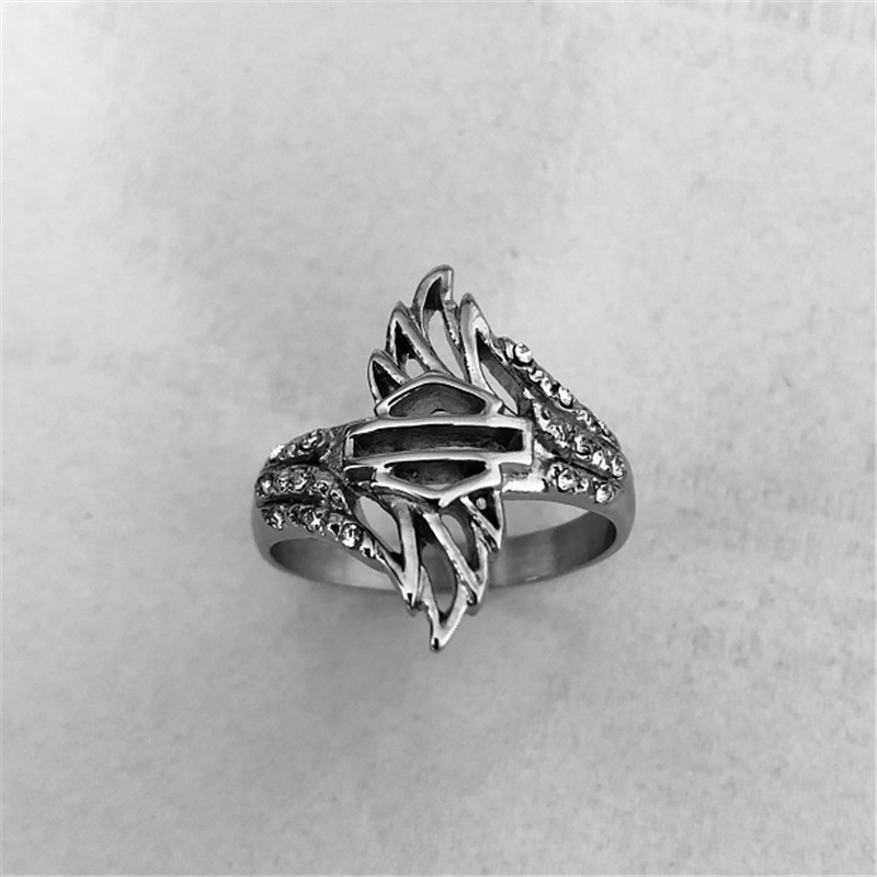 

Clear Crystal Biker Style Ring 316L Stainless Steel Gilrs Jewelry Motorbiker Shield Ring Size 5-11